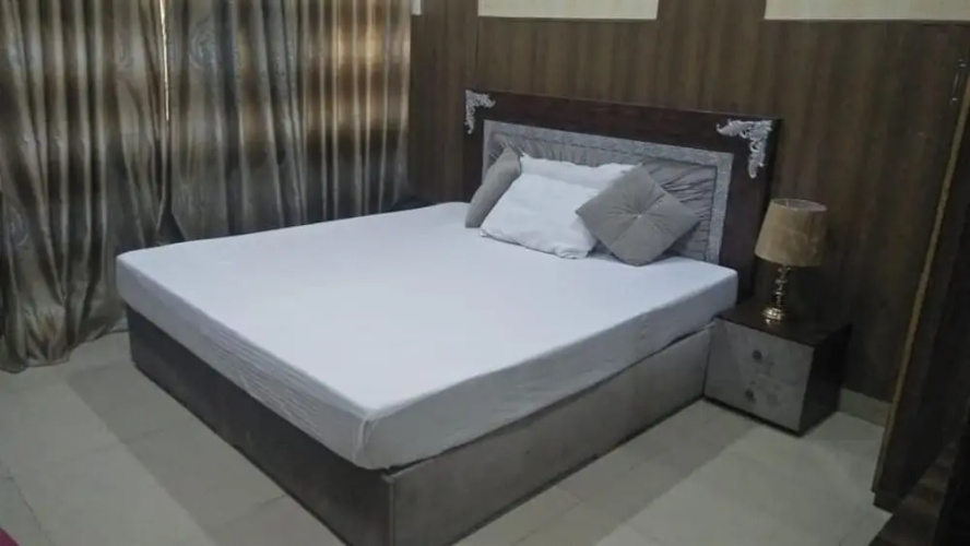 Helen Suites Hotel