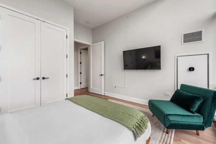 Group Escape 2 Luxury 3BR Penthouses