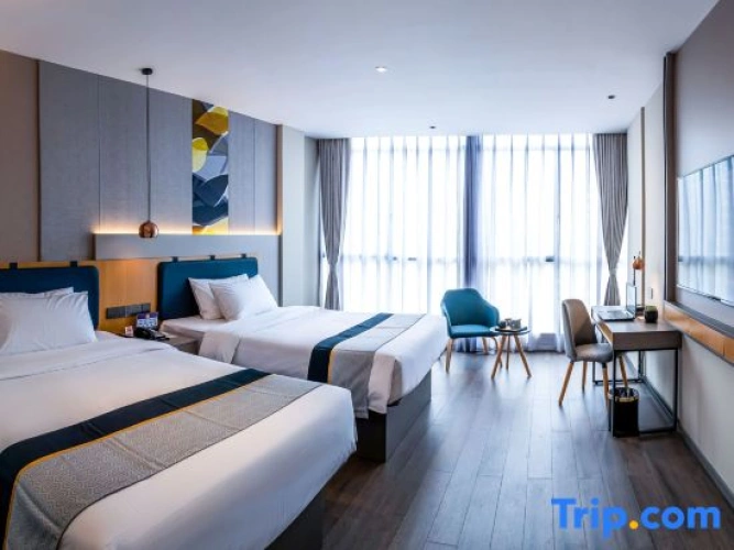 Superior Sextuple room