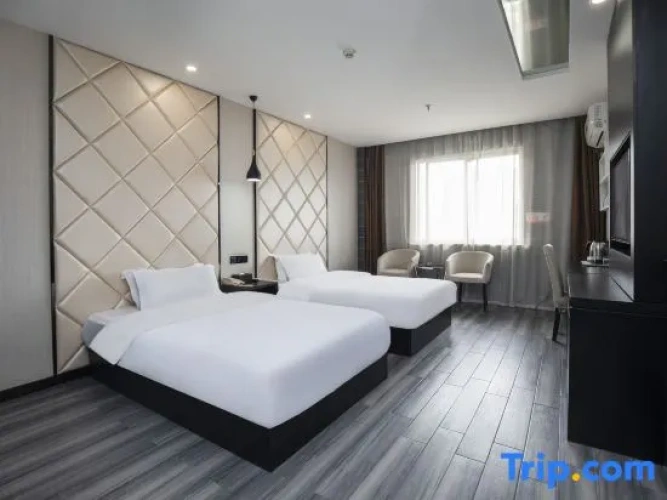 Standard Twin Family room