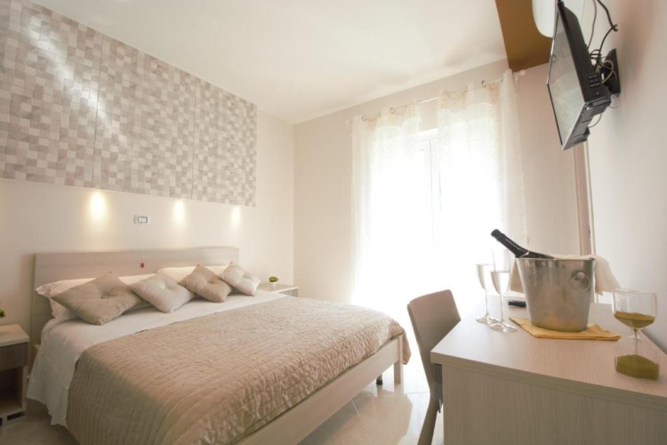 Standard Double room with garden view