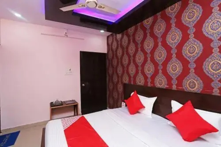 Laxmi Palace By OYO Rooms
