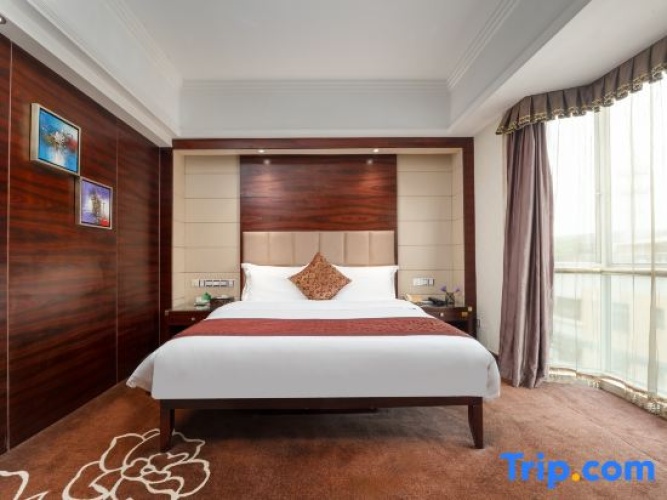 2 Bedrooms Deluxe Double Suite