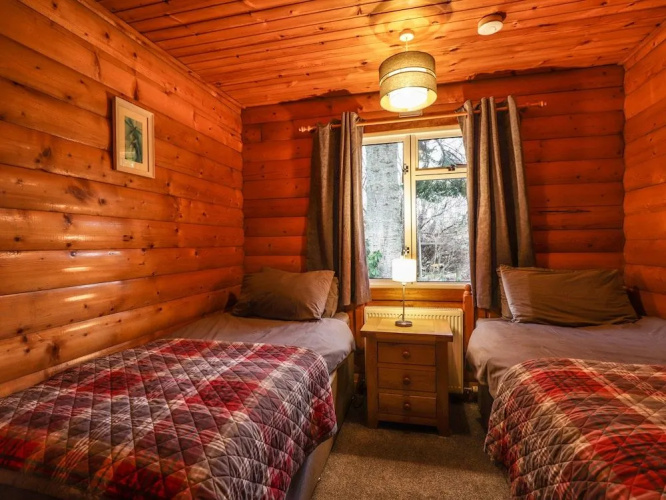 Rowan Lodge
