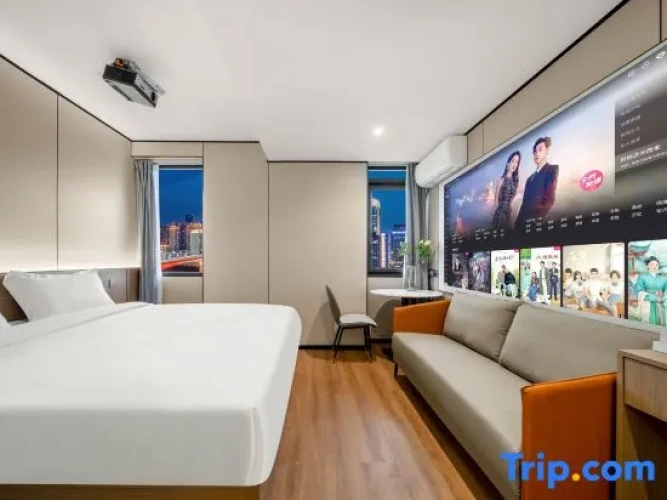 Premium Double room with city view