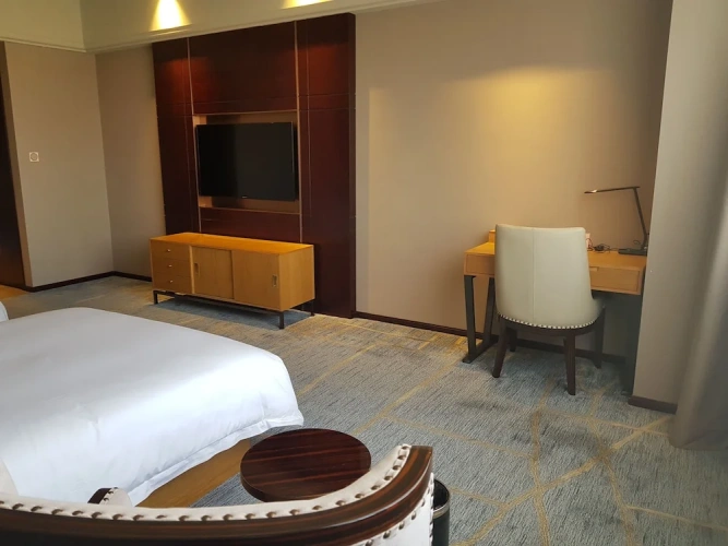Deluxe Suite