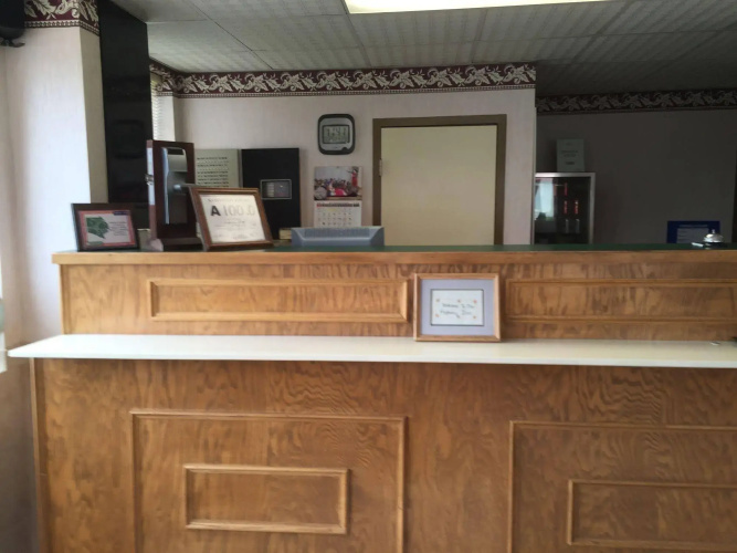 Highway Inn
