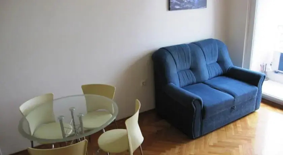 Apartment Chic