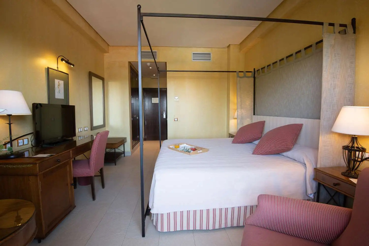 Intelier Airén Hotel by Intelier Hotels & Suites