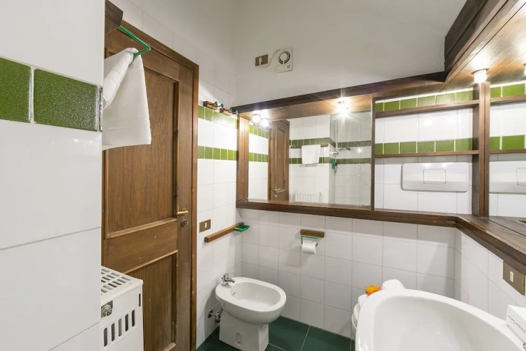 1 Bedroom Sextuple Family Apartment