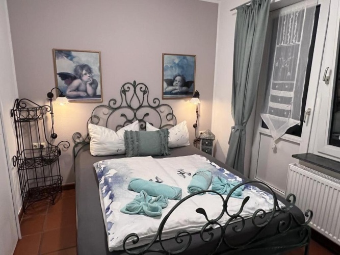Standard Double Suite