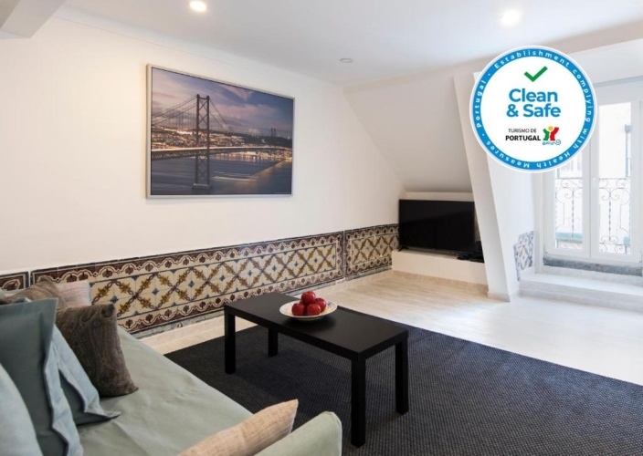 Apartment with balcony