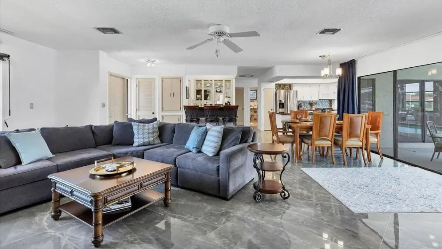 2310 el Cerito Court