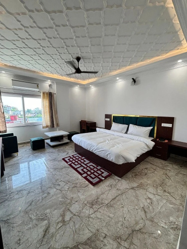 Hotel white inn