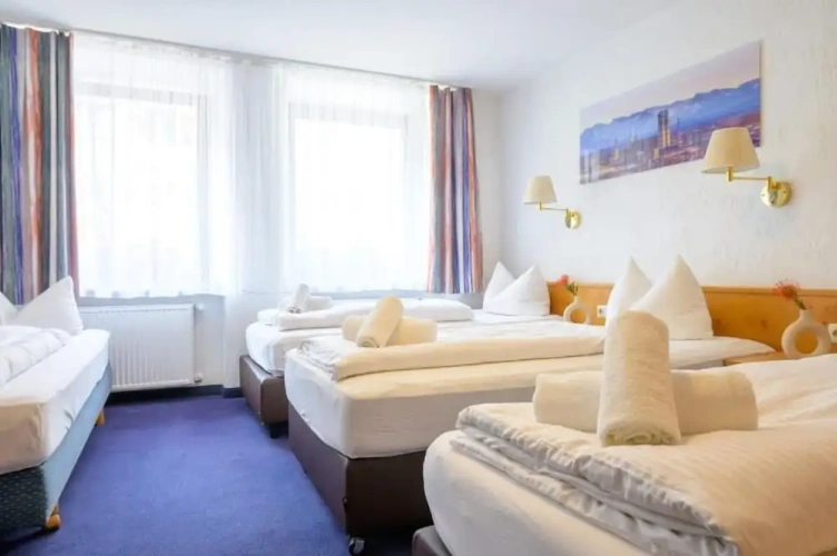 Classic Quadruple room
