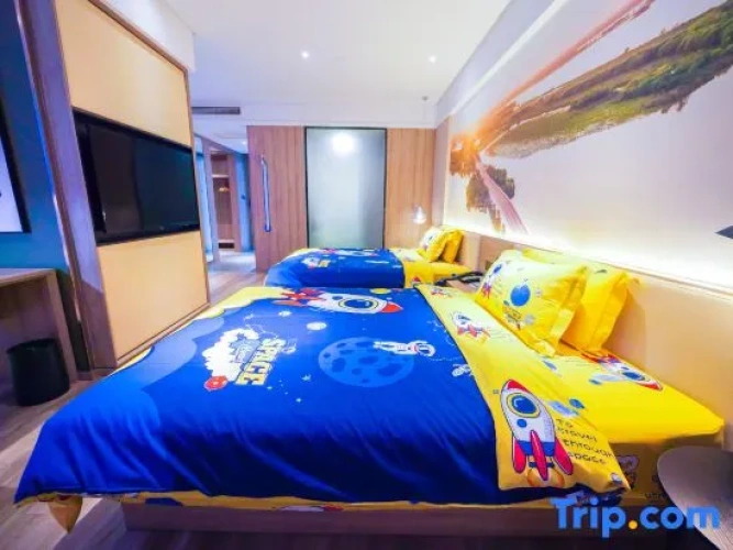 Standard Twin Family room