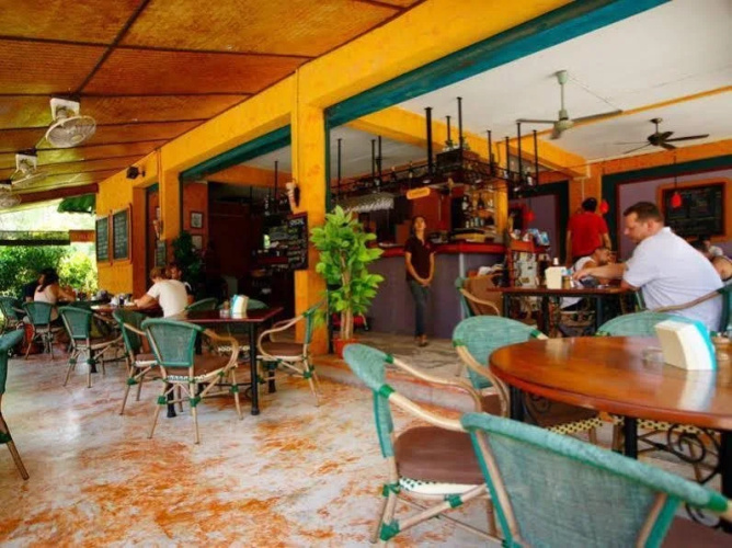 Cafe Del Sol Guesthouse