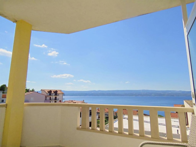 Studio with balcony and with view
