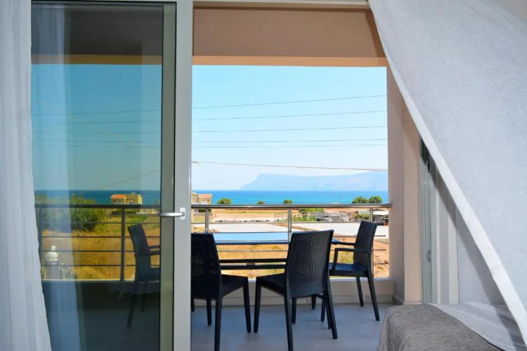 Balos Residence private pool Seafront Seaview