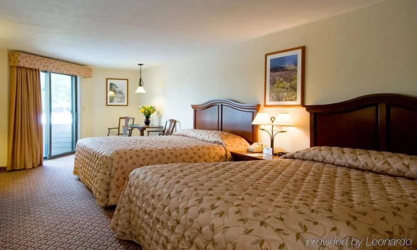 Meadowmere Resort