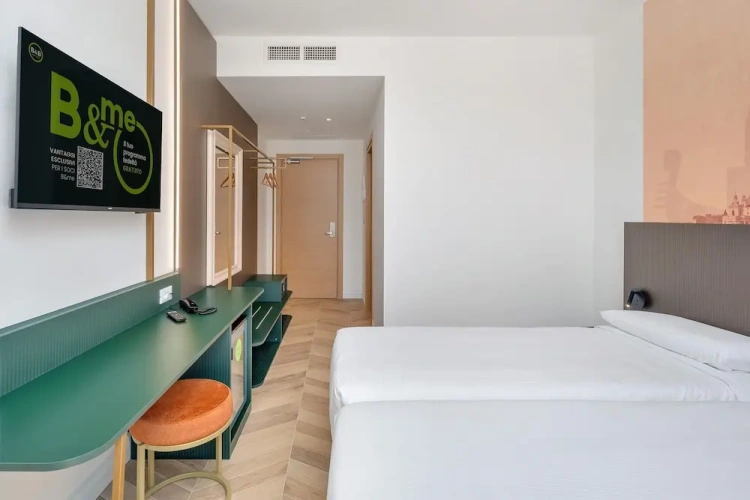 Twin room