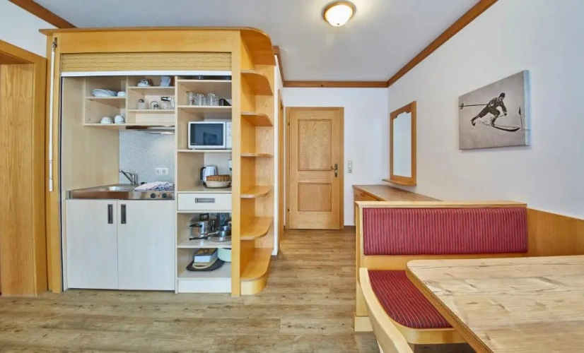 2 Bedrooms Apartment