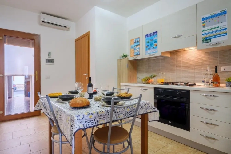 Apartment with sea view