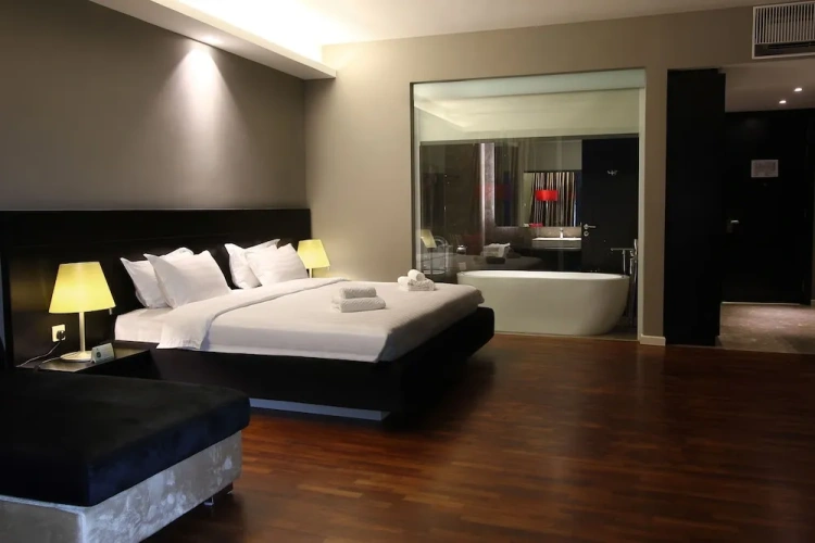 Premier Suite with balcony
