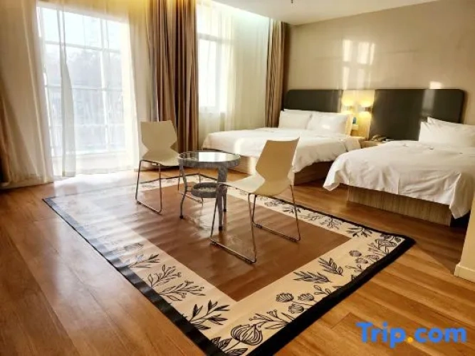 Deluxe Family room