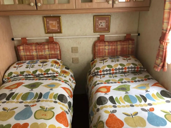 60 Glenfinart Caravan Park