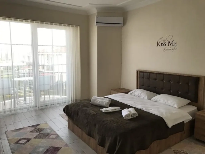 4 Bedrooms Villa