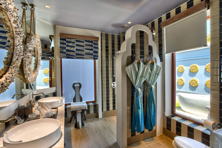SAii Lagoon Maldives, Curio Collection by Hilton photo 10