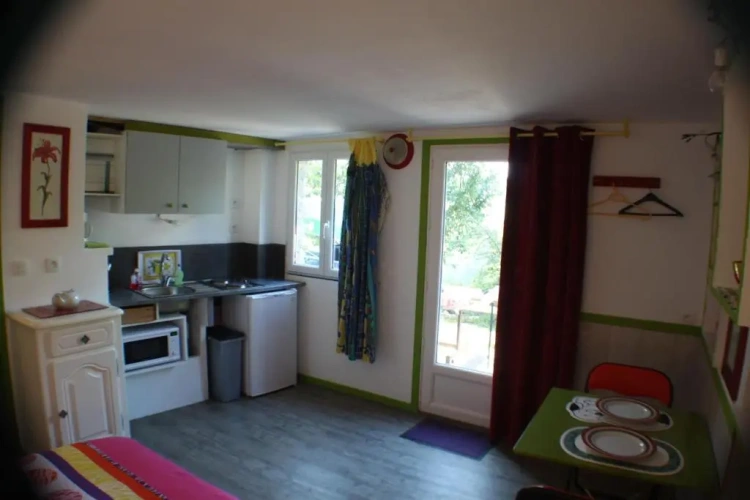 2 Bedrooms Cottage