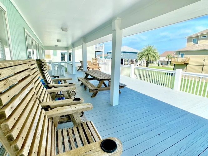 3 Bedrooms Cottage with balcony