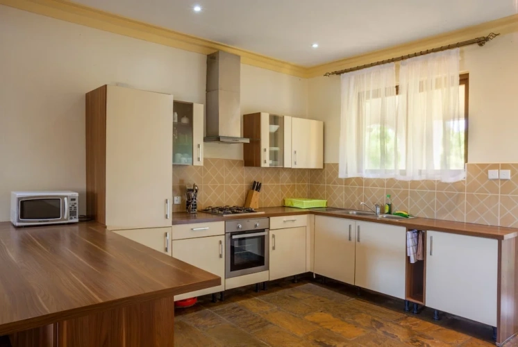 2 Bedrooms Luxury Apartment