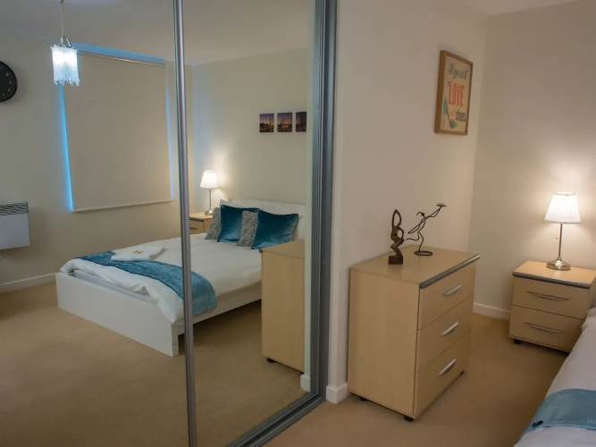 Royal Limehouse Apartment