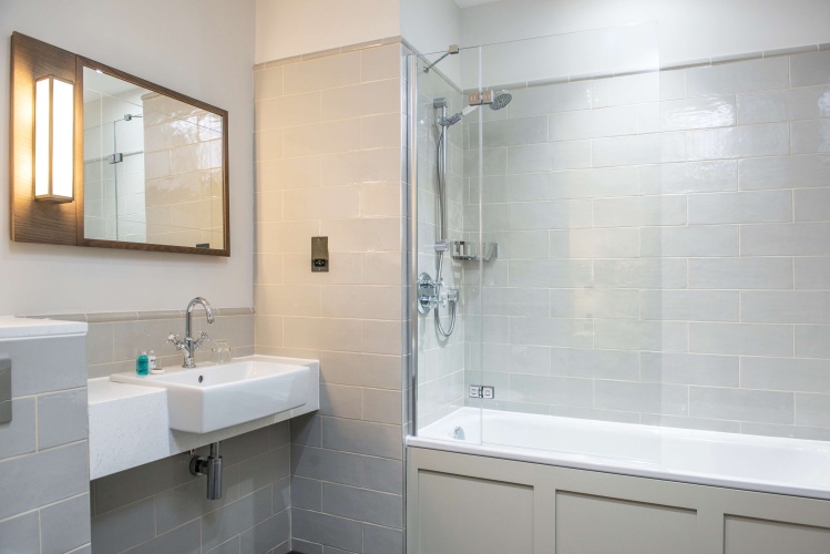 De Vere Latimer Estate photo 9