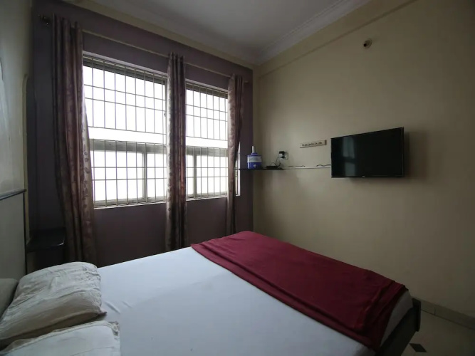 Royal Regency Lodge