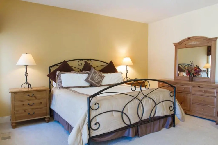 Villa 5-Broken Top-Hot Tub-2BR/2B