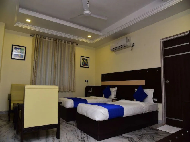 OYO 16381 Htl Shivani