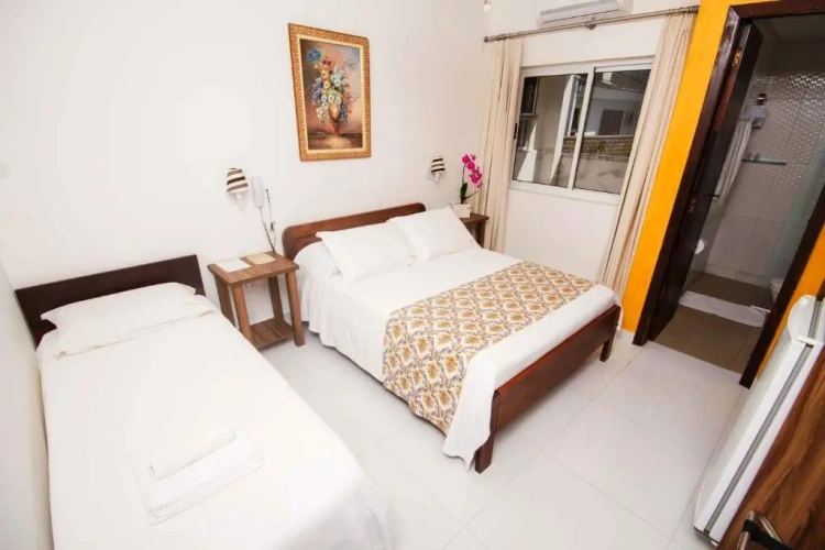 Standard Triple room