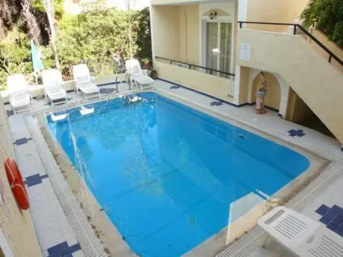 Senia Studios