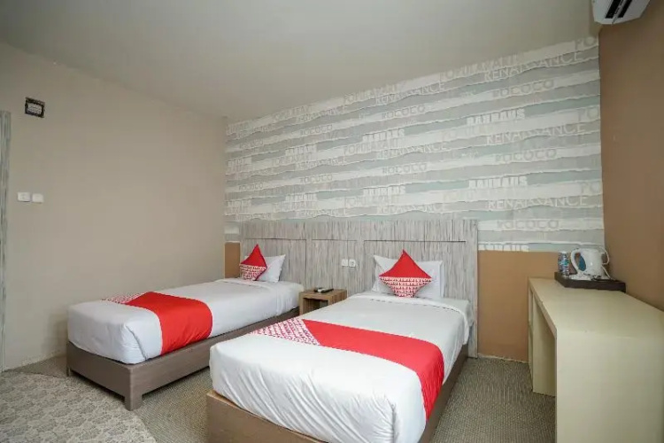 Collection O 736 Hotel Best Skip