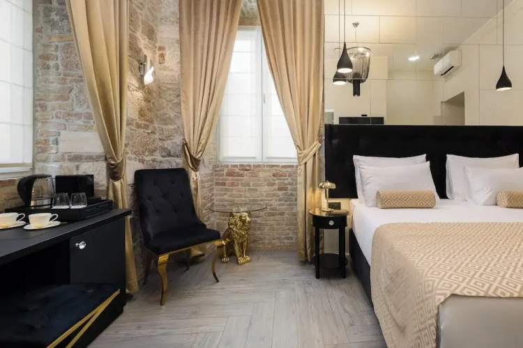 Luxury rooms Golden Palace City Centre