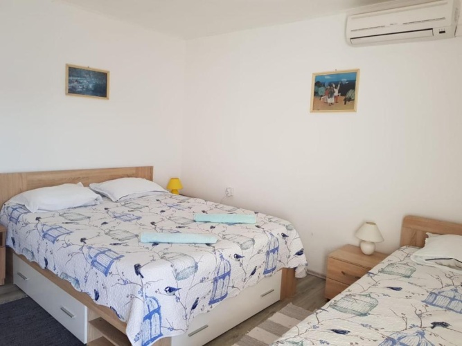 Apartment with sea view