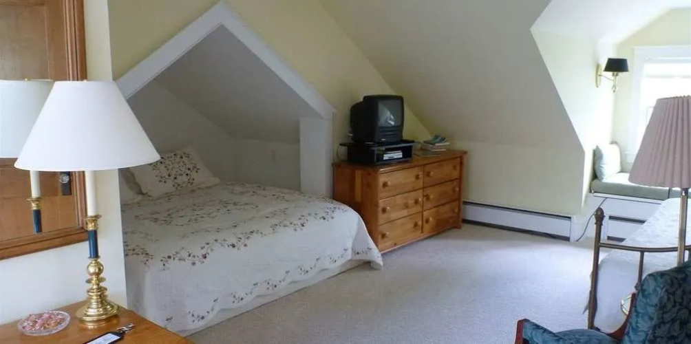 The Trumbull House Bed and Breakfast