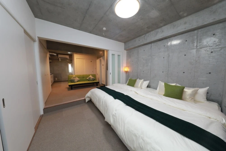 1 Bedroom Apartment with balcony