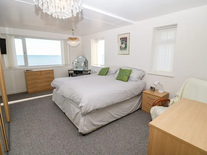 Sea View Apartment