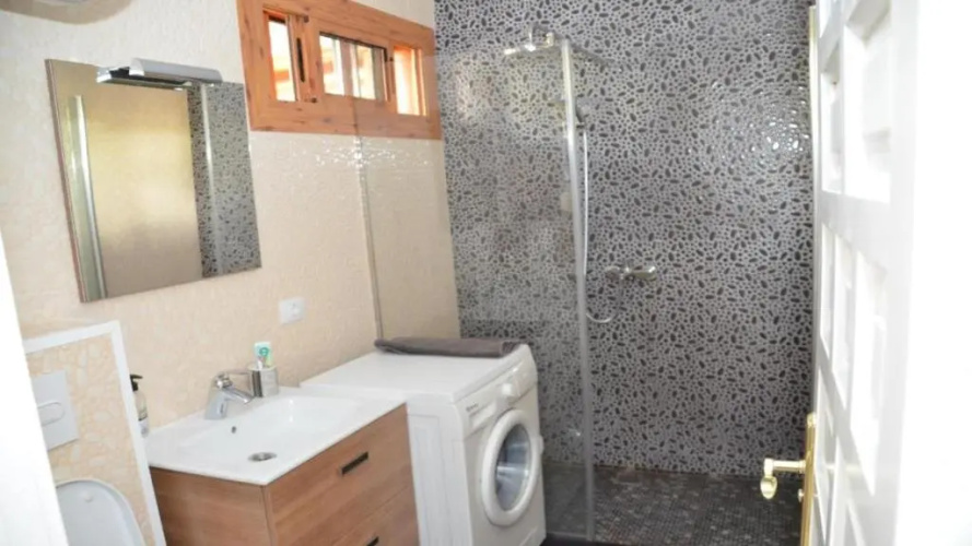 Modern studio in complex Paraiso Royal, LA95
