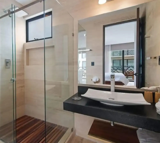2 BR Apartment With Spacious Loft Close From Beach Zone